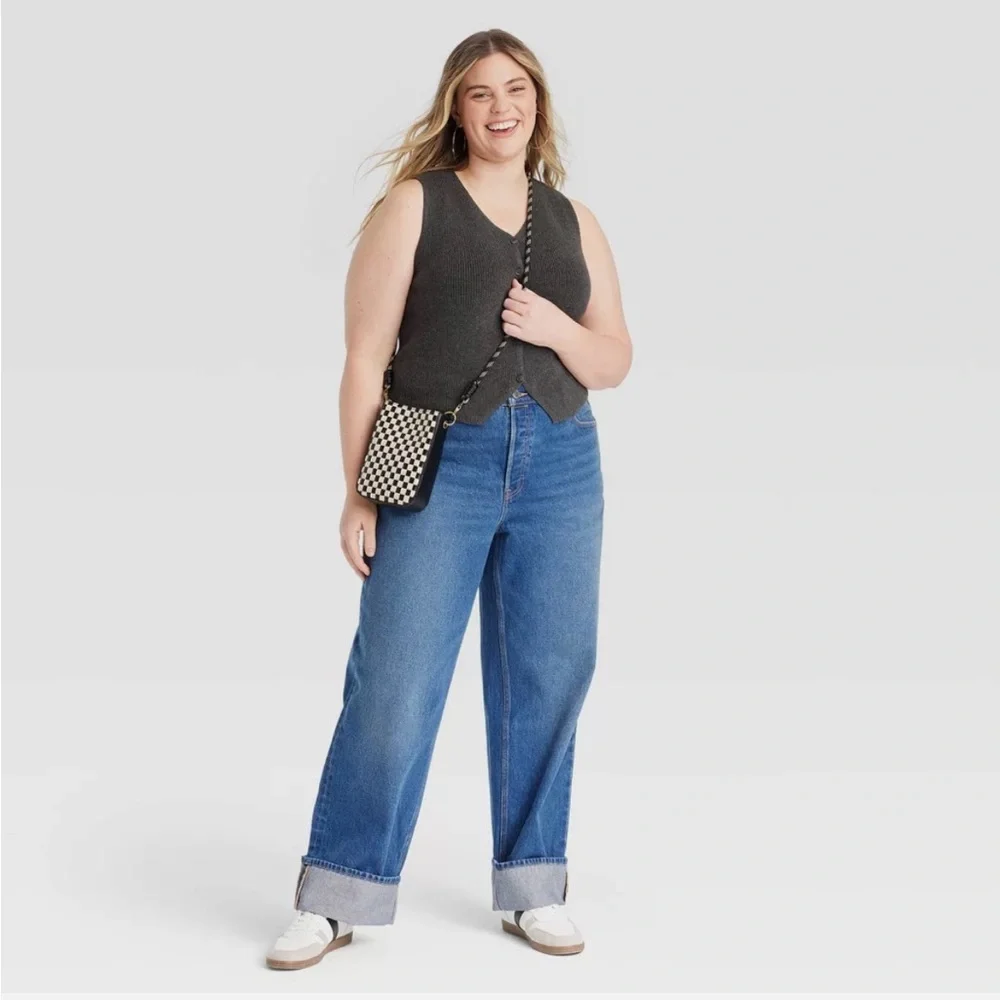 Universal Thread mid-rise 90s baggy Jeans size 6 NWT - Picture 4 of 14